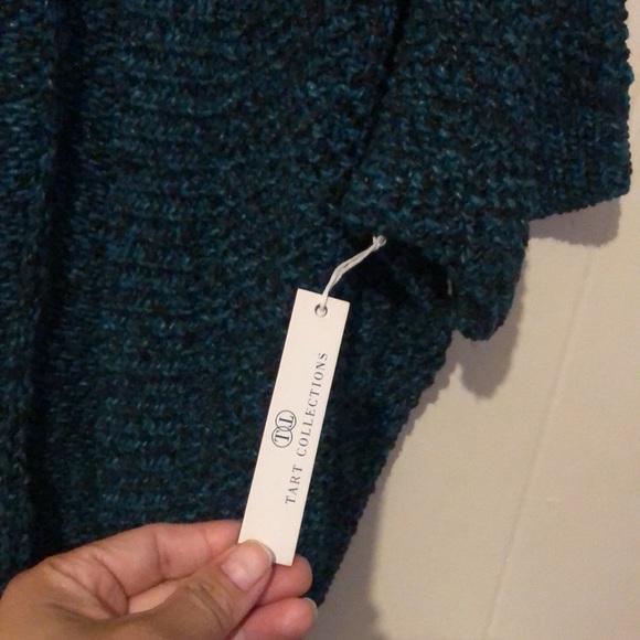 Tart Collections Cardigan NWT - Picture 3 of 4